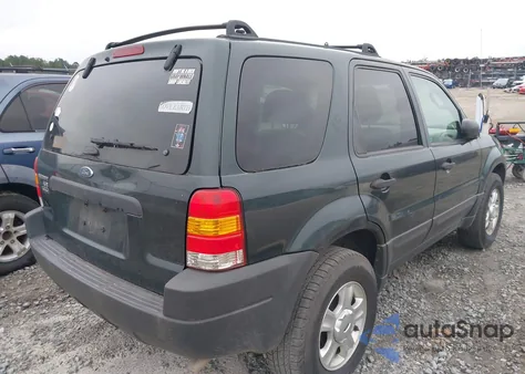 2003 Ford Escape Xlt из США, поврежденный, VIN 1FMYU93113KB12309